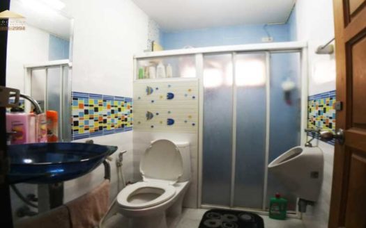 ขายบ้านเดี่ยว 2 ชั้น หมู่บ้านปิยวัฒน์ อ่างศิลา ชลบุรี หลังใหญ่ ตกแต่งตามหลักฮวงจุ้ย