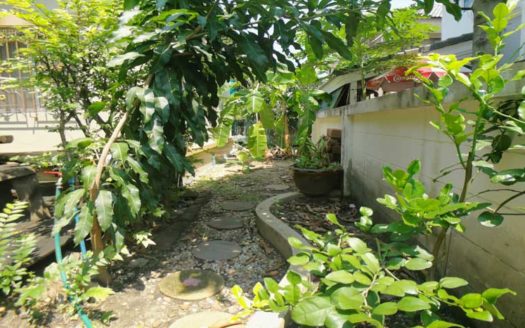 ขายบ้านเดี่ยว 2 ชั้น หมู่บ้านปิยวัฒน์ อ่างศิลา ชลบุรี หลังใหญ่ ตกแต่งตามหลักฮวงจุ้ย