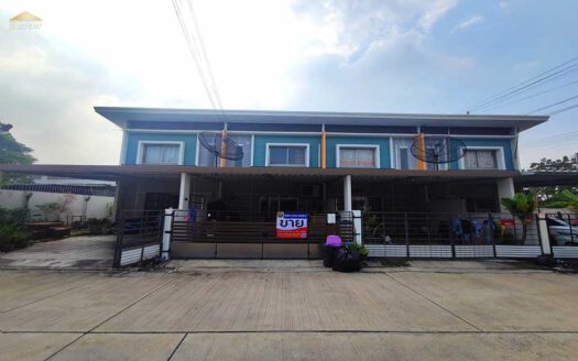 ไลฟ์ทาวน์โฮมชลบุรี