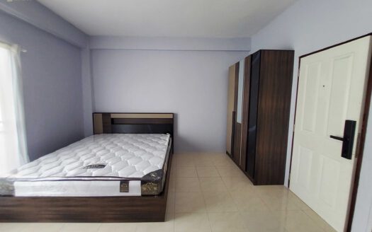 ขายอาคารพาณิชย์ 4 ชั้น หลังมุม ใกล้หาดบางแสน ชลบุรี