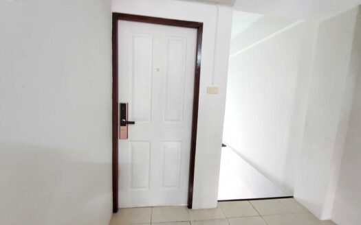 ขายอาคารพาณิชย์ 4 ชั้น หลังมุม ใกล้หาดบางแสน ชลบุรี