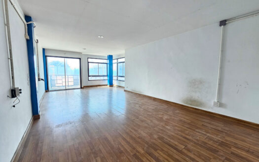 ให้เช่าสำนักงาน 2 คูหา ถนนข้าวหลามชลบุรี ตกแต่งพร้อมเปิดสำนักงาน