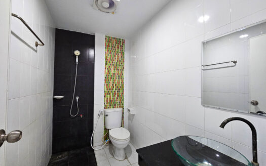 ให้เช่าสำนักงาน 2 คูหา ถนนข้าวหลามชลบุรี ตกแต่งพร้อมเปิดสำนักงาน