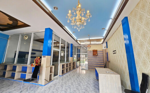 ให้เช่าสำนักงาน 2 คูหา ถนนข้าวหลามชลบุรี ตกแต่งพร้อมเปิดสำนักงาน