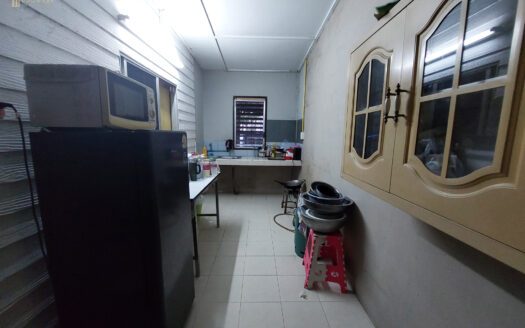 ขายบ้านพักพร้อมบ้านเช่า 7 หลัง ผู้เช่าเต็ม ศรีราชา ทำเลใกล้มอเตอร์เวย์ สร้างรายได้ทันที