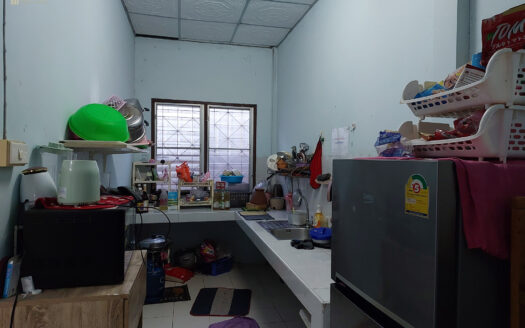 ขายบ้านพักพร้อมบ้านเช่า 7 หลัง ผู้เช่าเต็ม ศรีราชา ทำเลใกล้มอเตอร์เวย์ สร้างรายได้ทันที