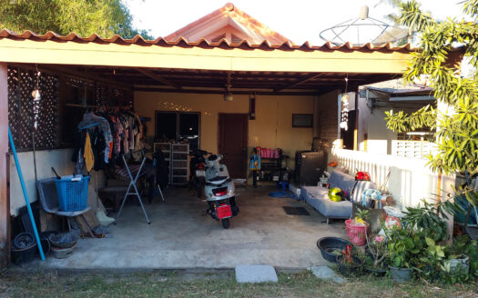 ขายบ้านพักพร้อมบ้านเช่า 7 หลัง ผู้เช่าเต็ม ศรีราชา ทำเลใกล้มอเตอร์เวย์ สร้างรายได้ทันที