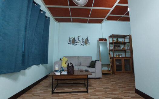 ขายบ้านพักพร้อมบ้านเช่า 7 หลัง ผู้เช่าเต็ม ศรีราชา ทำเลใกล้มอเตอร์เวย์ สร้างรายได้ทันที