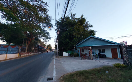 ขายบ้านพักพร้อมบ้านเช่า 7 หลัง ผู้เช่าเต็ม ศรีราชา ทำเลใกล้มอเตอร์เวย์ สร้างรายได้ทันที